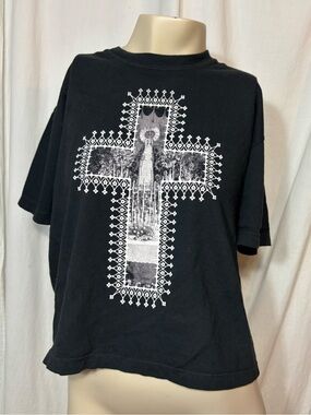 While Odin Sleeps cross medium mid-length black t-shirt